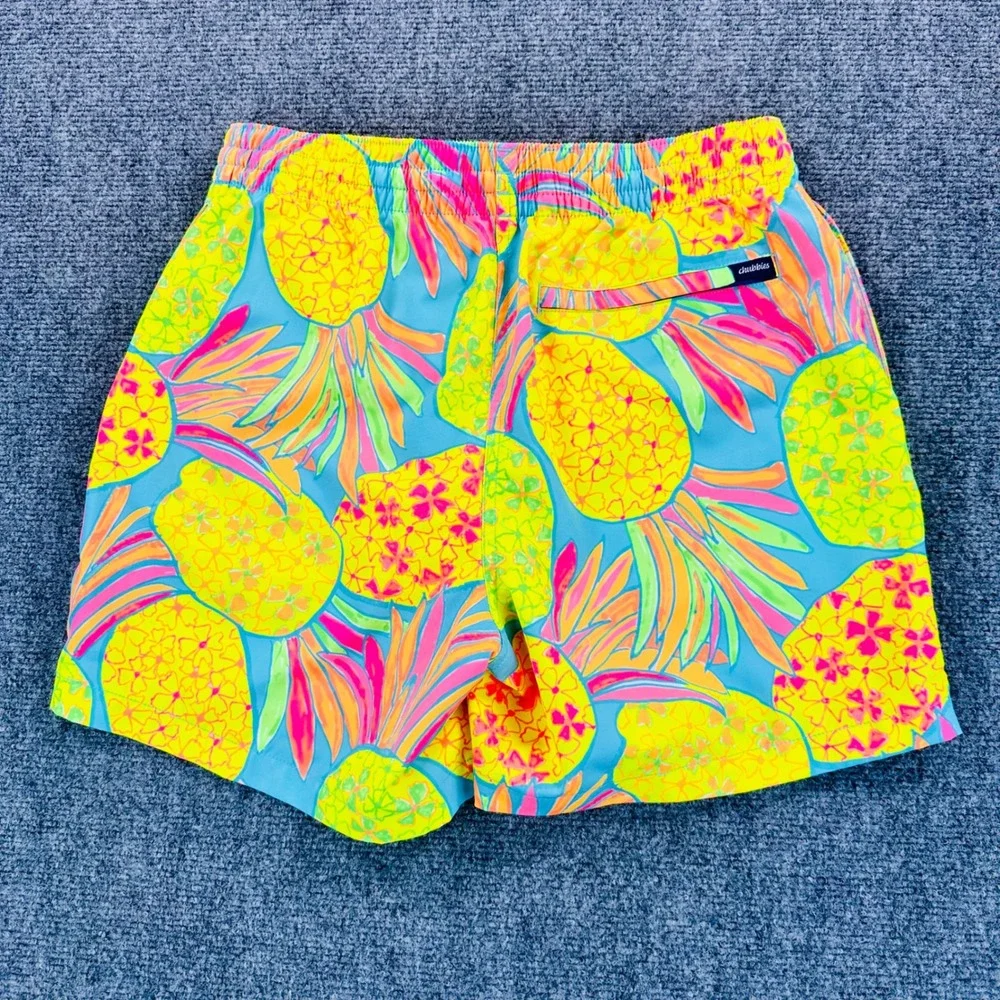 Chubbies Men's M 5.5" Mesh Lined The Hooligans Pineapple Swim Trunks Blue Neon - Picture 3 of 12